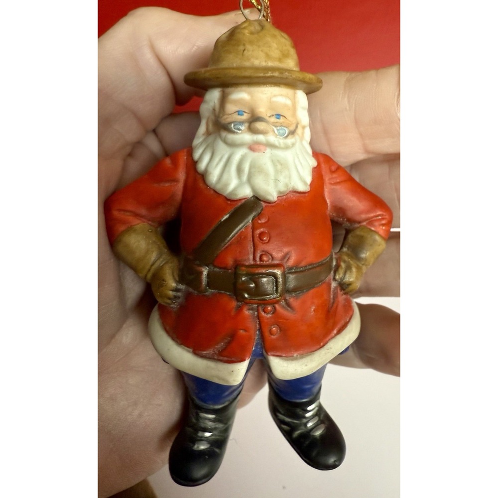 Danbury Mint 1992 Santa‎ Around The World CANADA Vintage Christmas Ornament